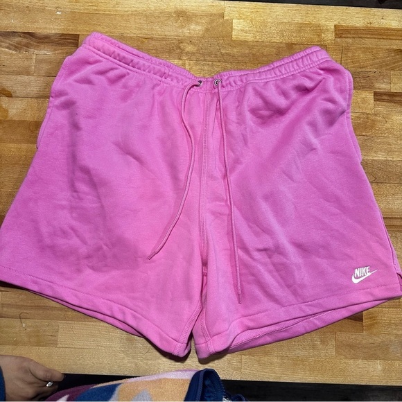 Nike Pink Athletic Shorts - Picture 7 of 8